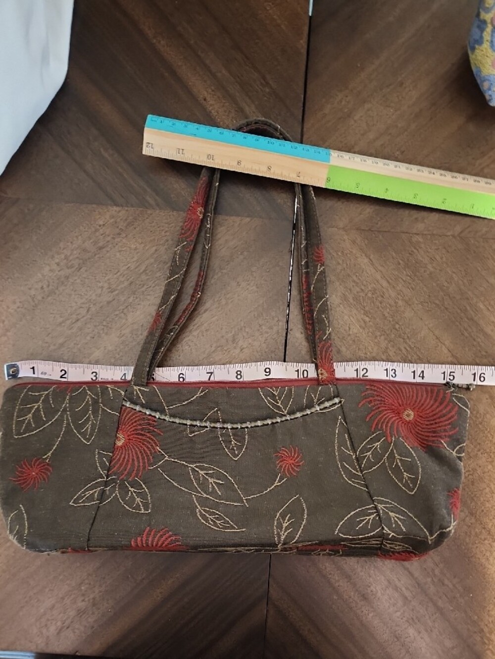 Maruca Millie Lu Embroidered Brown Shoulder Bag with Red Floral Accents - Picture 5 of 8